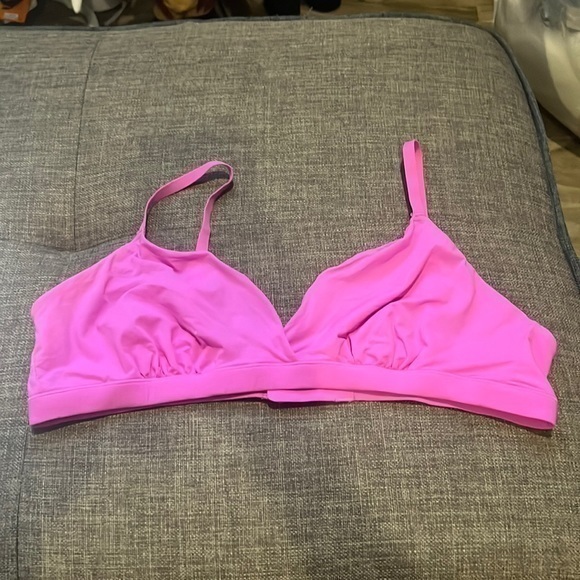 Skims Fit Everybody Crossover Bralette - Picture 8 of 15